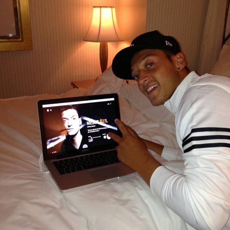 Özil