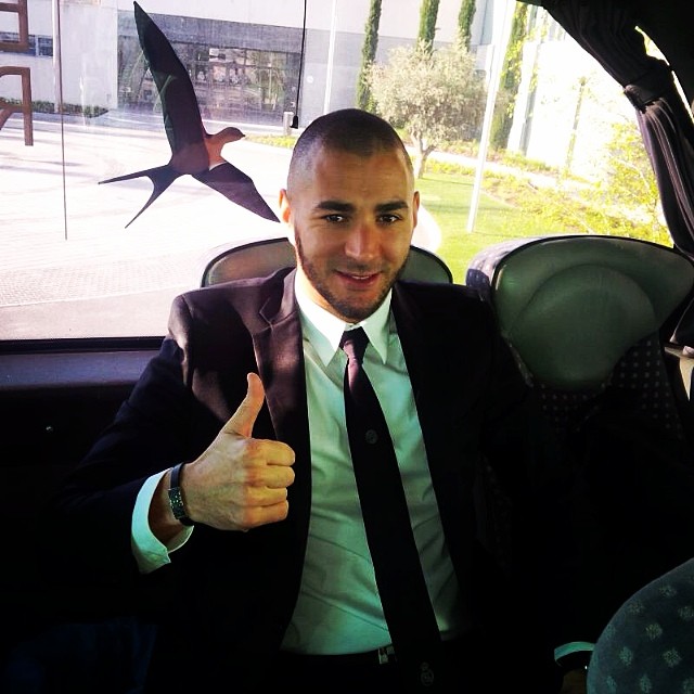 Karim Benzema vor dem Abflug nach Deutschland Karim Benzema vor dem Abflug nach Deutschland