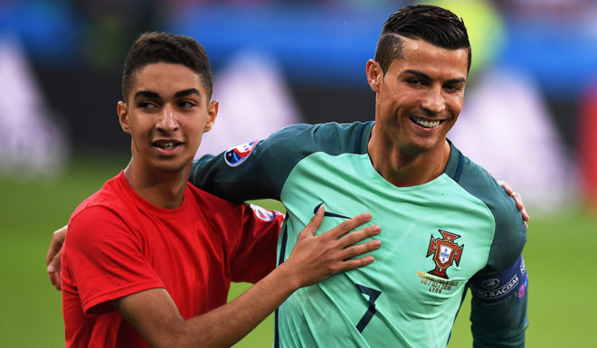 Cristiano Ronaldo Portugal Europameisterschaft UEFA Volunteer