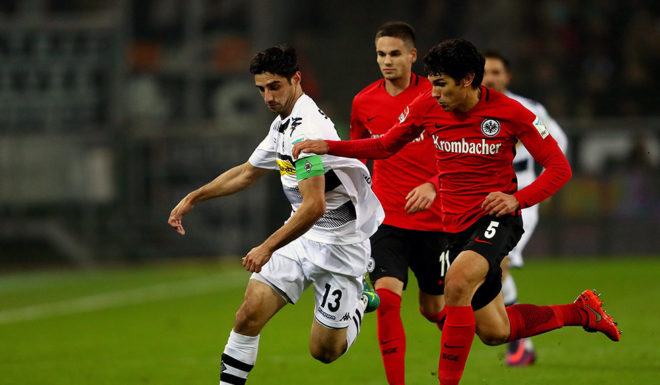 jesus vallejo eintracht frankfurt MOENCHENGLADBACH, GERMANY - OCTOBER 28: Lars Stindl (L) of Gladbach and Jesus Vallejo of Frankfurt battle for the ball during the Bundesliga match between Borussia Moenchengladbach and Eintracht Frankfurt at Borussia-Park on October 28, 2016 in Moenchengladbach, Germany. (Photo by Dean Mouhtaropoulos/Bongarts/Getty Images)