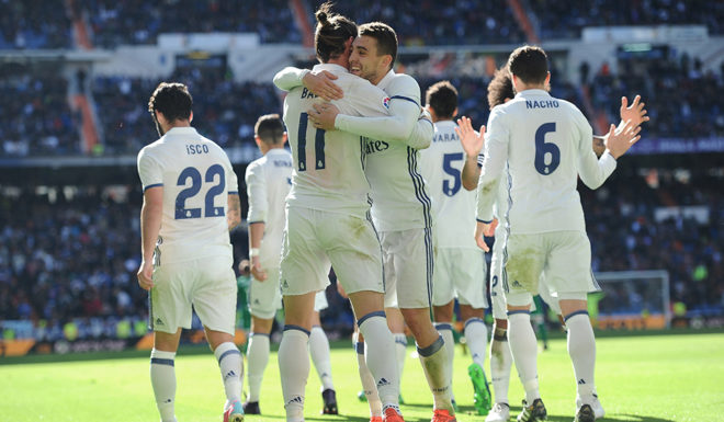 MADRID, SPAIN - NOVEMBER 06: Gareth Bale of Real Madrid celebrates with Rafael Varane after scoring his 2nd goal during the Liga match between Real Madrid CF and Leganes on November 6, 2016 in Madrid, Spain. (Photo by Denis Doyle/Getty Images)
