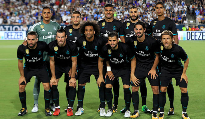 LOS ANGELES, CA - JULY 26: Real Madrid pose for a team photo prior to a match against Manchester City during the International Champions Cup soccer match at Los Angeles Memorial Coliseum on July 26, 2017 in Los Angeles, California. (Photo by Sean M. Haffey/Getty Images)