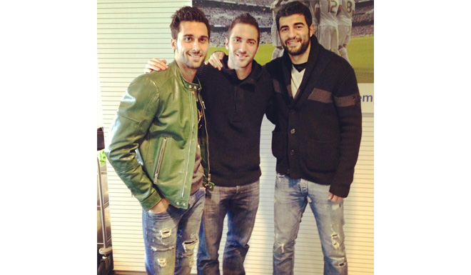 Álvaro Arbeloa am 3. Januar mit Gonzalo Higuaín und Raúl Albiol auf Twitter