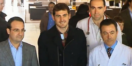 Iker Casillas besucht das Krankenhaus "Rey Juan Carlos" in Móstoles