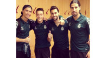 Geschafft! Zum Einzug ins Viertelfinale posteten Álvaro Arbeloa, Mesut Özil und Cristiano Ronaldo dieses Foto.
