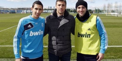 Ángel Di María und Gonzalo Higuaín mit Hernán Crespo