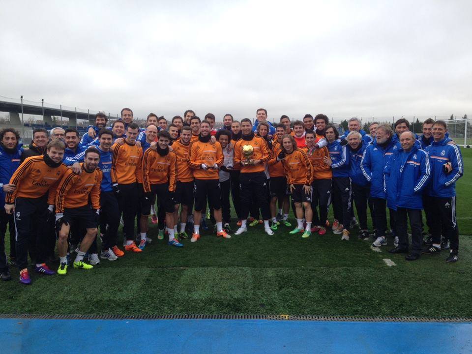 Cristiano Ronaldo im Training mit dem Ballon d'Or