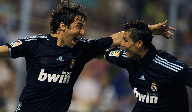 Real Madrid's Raul Gonzalez ( L ) celebrates his goal with teammate Portuguese forward Cristiano Ronaldo against Zaragoza during their Spanish League football match at Romareda stadium in Zaragoza on April 24, 2010. AFP PHOTO / DANI POZO (Photo credit should read Dani Pozo/AFP/Getty Images)