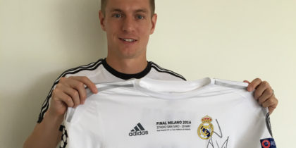 toni kroos cl final trikot stiftung united charity