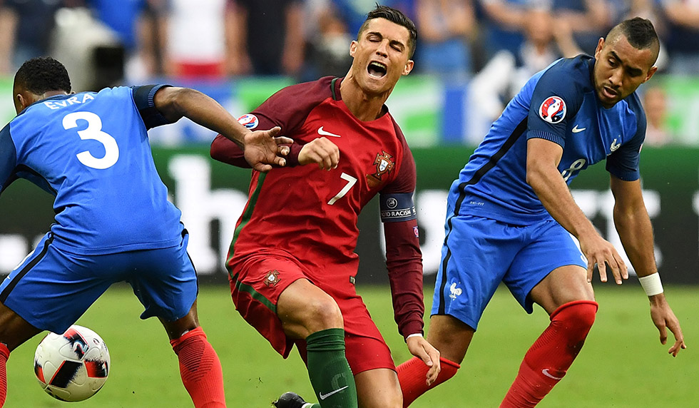 Cristiano Ronaldo Dimitri Payet Europameisterschaft 2016 Finale Portugal Frankreich