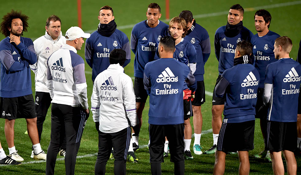 FBL-WCLUB-2016-REAL MADRID-TRAINING