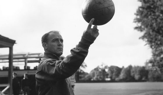 Alfredo Di Stefano 25th October 1960: Spanish footballer Alfredo di Stefano, one of the world's greatest forwards, spinning a ball on one finger during Spain's team practice at Roehampton in preparation for their match against England at Wembley. (Photo by Terry Disney/Central Press/Getty Images)