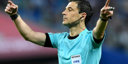 Serbian referee Milorad Mazic officiates the 2017 Confederations Cup final football match between Chile and Germany at the Saint Petersburg Stadium in Saint Petersburg on July 2, 2017. / AFP PHOTO / FRANCK FIFE (Photo credit should read FRANCK FIFE/AFP/Getty Images)