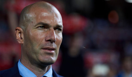 SEVILLE, SPAIN - MAY 09: Head coach Zinedine Zidane of Real Madrid looks on prior to the start the La Liga match between Sevilla FC and Real Madrid at Ramon Sanchez Pizjuan stadium on May 9, 2018 in Seville, Spain. (Photo by Aitor Alcalde/Getty Images)
