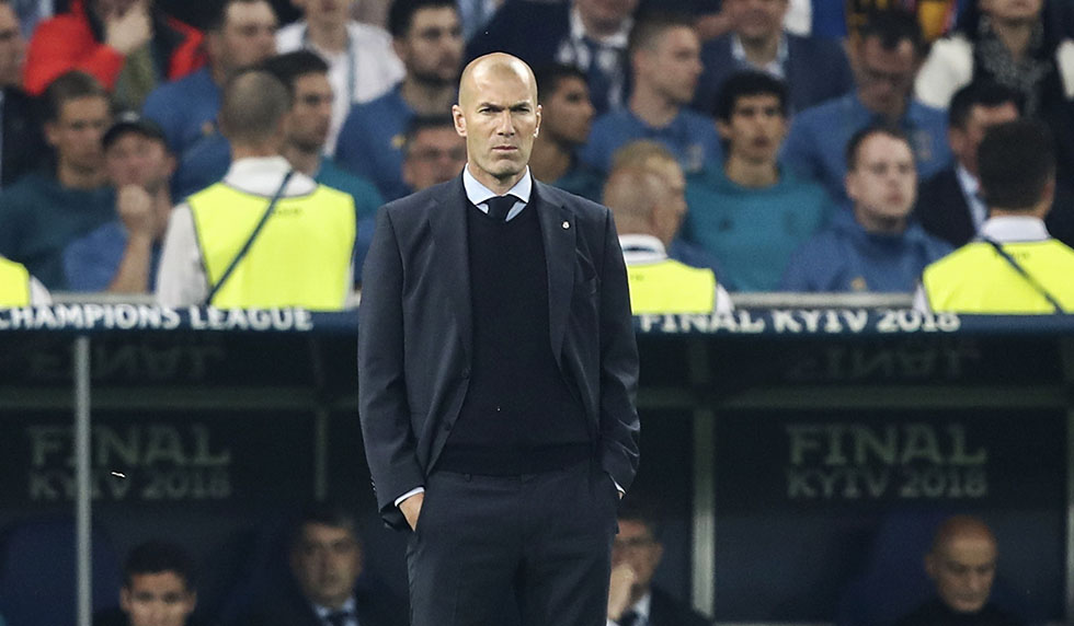 Real Madrid's French coach Zinedine Zidane looks on during the UEFA Champions League final football match between Liverpool and Real Madrid at the Olympic Stadium in Kiev, Ukraine on May 26, 2018. (Photo by Isabella BONOTTO / Update Images Press / AFP) (Photo credit should read ISABELLA BONOTTO/AFP/Getty Images)