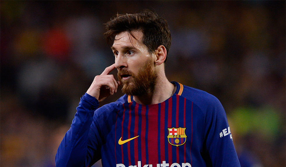 Barcelona's Argentinian forward Lionel Messi gestures during the Spanish league football match between FC Barcelona and Real Madrid CF at the Camp Nou stadium in Barcelona on May 6, 2018. (Photo by Josep LAGO / AFP) (Photo credit should read JOSEP LAGO/AFP/Getty Images)