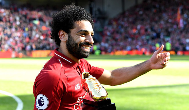 LIVERPOOL, ENGLAND - MAY 13: Mohamed Salah of Liverpool pose for a photo with his Premier League Golden Boot Award after the Premier League match between Liverpool and Brighton and Hove Albion at Anfield on May 13, 2018 in Liverpool, England. (Photo by Michael Regan/Getty Images)