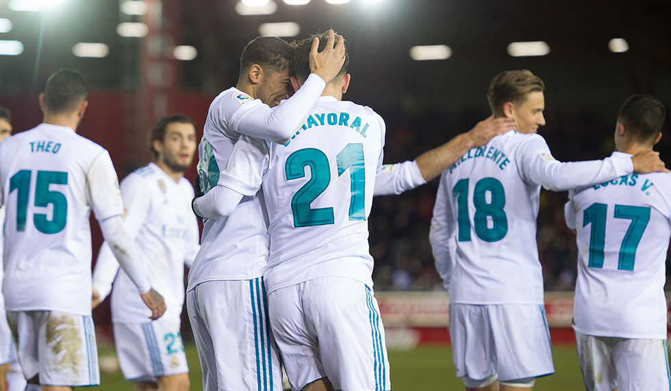 SORIA, SPAIN - JANUARY 04: Borja Mayoral of Real Madrid celebrates with Achraf Hakimi after scoring his team's 3rd goal during the Copa del Rey match between Numancia and Real Madrid at Nuevo Estadio Los Pajarito on January 4, 2018 in Soria, Spain. (Photo by Denis Doyle/Getty Images)