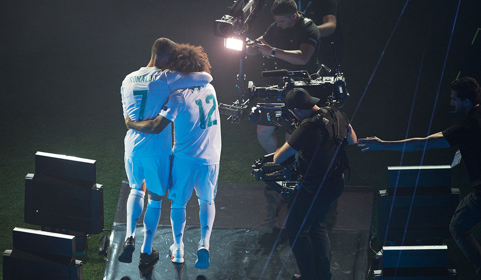 MADRID, SPAIN - MAY 27: Cristiano Ronaldo and Marcelo of Real Madrid celebrate at the Santiago Bernabeu stadium following their victory last night in Kiev in the UEFA Champions League final, on May 27, 2018 in Madrid, Spain. Real beat Liverpool 3-1 in the final to lift the European Cup and Champions League for the 13th time. (Photo by Denis Doyle/Getty Images) (Photo by Denis Doyle/Getty Images)