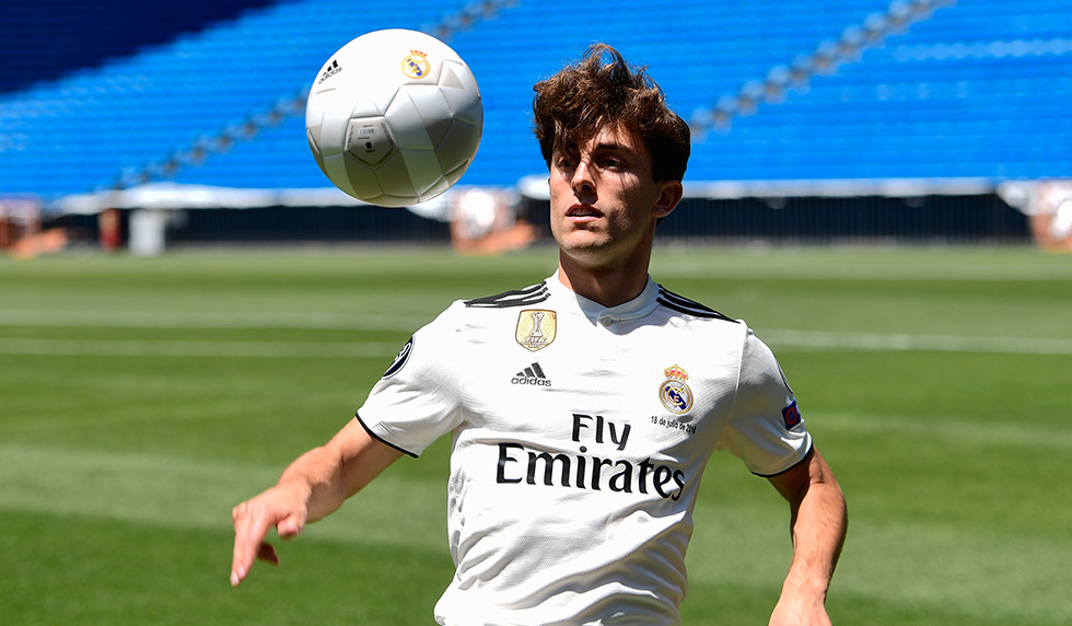 Real Madrid's new defender Alvaro Odriozola controls the ball during his official presentation at the Santiago Bernabeu stadium in Madrid on July 18, 2018. (Photo by PIERRE-PHILIPPE MARCOU / AFP) (Photo credit should read PIERRE-PHILIPPE MARCOU/AFP/Getty Images)