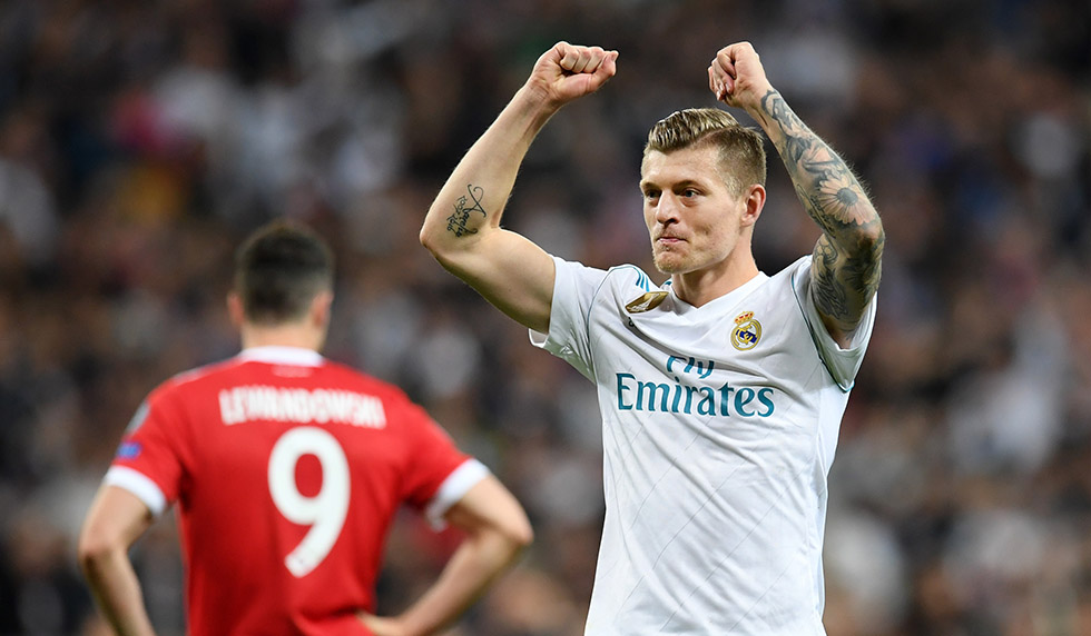 MADRID, SPAIN - MAY 01: Toni Kroos f Real Madrid celebrates as they reach the final after the UEFA Champions League Semi Final Second Leg match between Real Madrid and Bayern Muenchen at the Bernabeu on May 1, 2018 in Madrid, Spain. (Photo by Matthias Hangst/Bongarts/Getty Images)