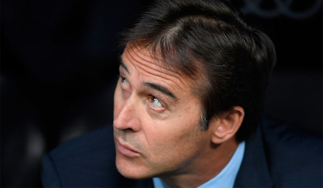 Real Madrid's Spanish coach Jolen Lopetegui attends the Santiago Bernabeu Trophy football match between Real Madrid and AC Milan in Madrid on August 11, 2018. (Photo by GABRIEL BOUYS / AFP) (Photo credit should read GABRIEL BOUYS/AFP/Getty Images)