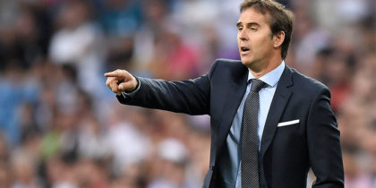 Real Madrid's Spanish coach Julen Lopetegui reacts during the Santiago Bernabeu Trophy football match between Real Madrid and AC Milan in Madrid on August 11, 2018. (Photo by GABRIEL BOUYS / AFP) (Photo credit should read GABRIEL BOUYS/AFP/Getty Images)