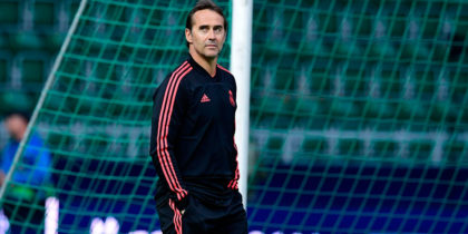 Real Madrid's Spanish coach Julen Lopetegui takes part in a trainig session at Lillekula stadium in Tallinn on August 14, 2018, on the eve of the UEFA Super Cup football match Atletico de Madrid vs Real Madrid CF. (Photo by JAVIER SORIANO / AFP) (Photo credit should read JAVIER SORIANO/AFP/Getty Images)