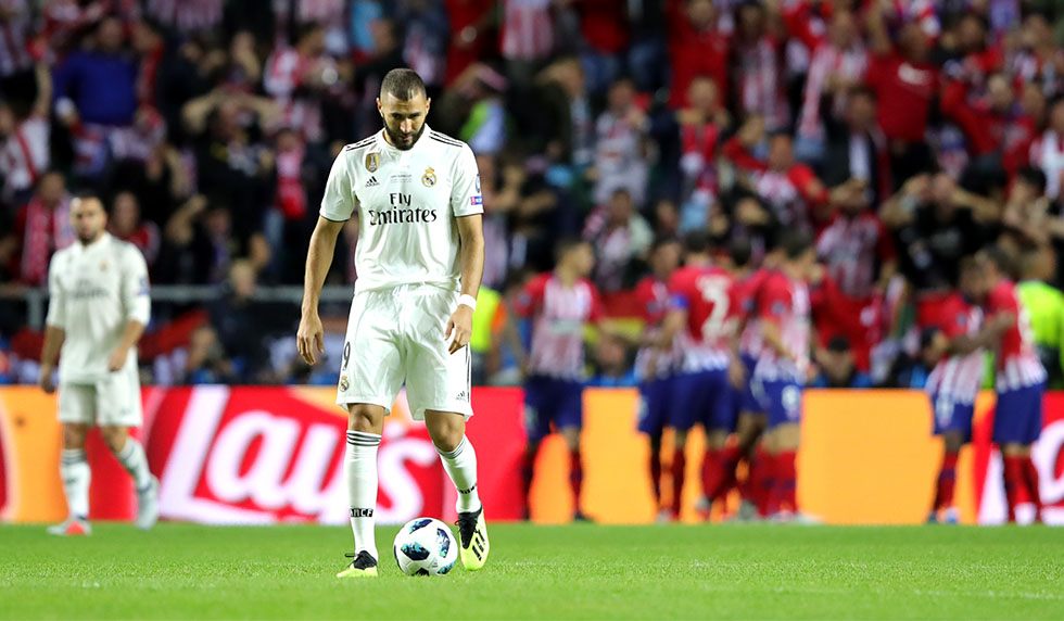 TALLINN, ESTONIA - AUGUST 15: Karim Benzema of Real Madrid looks dejected after Diego Costa of Atletico Madrid scores his sides first goal during the UEFA Super Cup between Real Madrid and Atletico Madrid at Lillekula Stadium on August 15, 2018 in Tallinn, Estonia. (Photo by Alexander Hassenstein/Getty Images)