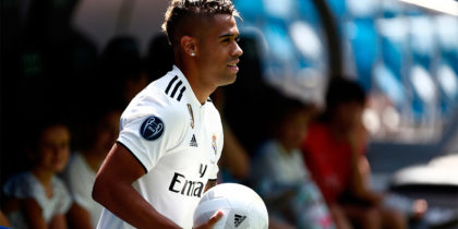 Real Madrid's Spanish-Dominican forward Mariano arrives for his official presentation at the Santiago Bernabeu Stadium in Madrid on August 31, 2018. (Photo by BENJAMIN CREMEL / AFP) (Photo credit should read BENJAMIN CREMEL/AFP/Getty Images)