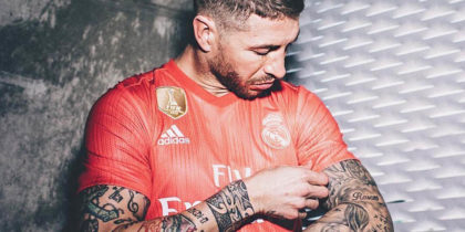 sergio ramos trikot real madrid rot