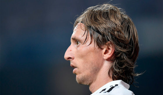 Real Madrid's Croatian midfielder Luka Modric reacts during the Spanish league football match between Real Madrid CF and Club Deportivo Leganes SAD at the Santiago Bernabeu stadium in Madrid on September 1, 2018. (Photo by GABRIEL BOUYS / AFP) (Photo credit should read GABRIEL BOUYS/AFP/Getty Images)