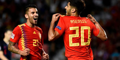 Spain's midfielder Marco Asensio (R) celebrates with Spain's midfielder Dani Ceballos after scoring a goal during the UEFA Nations League A group 4 football match between Spain and Croatia at the Manuel Martinez Valero stadium in Elche on September 11, 2018. (Photo by JOSE JORDAN / AFP) (Photo credit should read JOSE JORDAN/AFP/Getty Images)