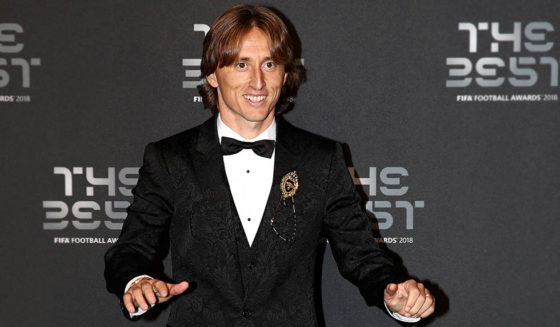 LONDON, ENGLAND - SEPTEMBER 24: Luka Modric of Real Madrid arrives on the Green Carpet ahead of The Best FIFA Football Awards at Royal Festival Hall on September 24, 2018 in London, England. (Photo by Julian Finney/Getty Images)