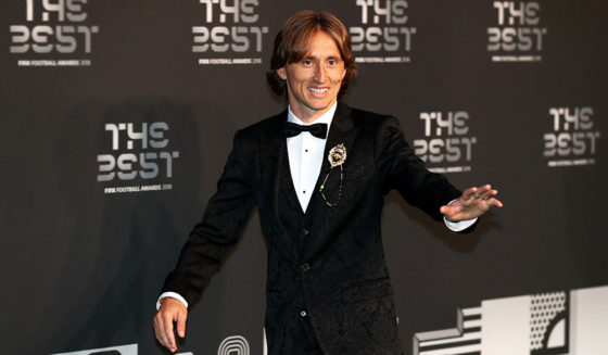 LONDON, ENGLAND - SEPTEMBER 24: Luka Modric of Real Madrid arrives on the Green Carpet ahead of The Best FIFA Football Awards at Royal Festival Hall on September 24, 2018 in London, England. (Photo by Dan Istitene/Getty Images)
