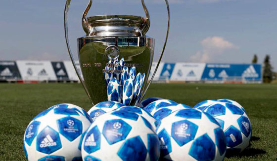 champions pokal bälle