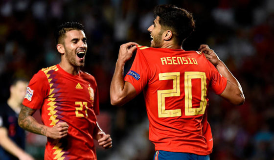 Spain's midfielder Marco Asensio (R) celebrates with Spain's midfielder Dani Ceballos after scoring a goal during the UEFA Nations League A group 4 football match between Spain and Croatia at the Manuel Martinez Valero stadium in Elche on September 11, 2018. (Photo by JOSE JORDAN / AFP) (Photo credit should read JOSE JORDAN/AFP/Getty Images)