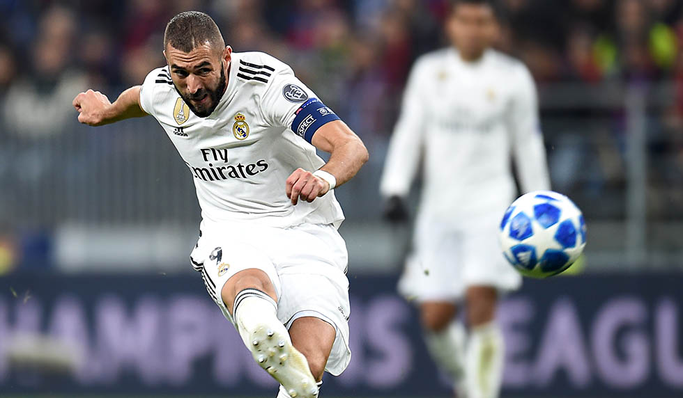 MOSCOW, RUSSIA - OCTOBER 02: Karim Benzema of Real Madrid in action during the Group G match of the UEFA Champions League between CSKA Moscow and Real Madrid at the Luzhniki Stadium on October 02, 2018 in Moscow, Russia. (Photo by Epsilon/Getty Images)