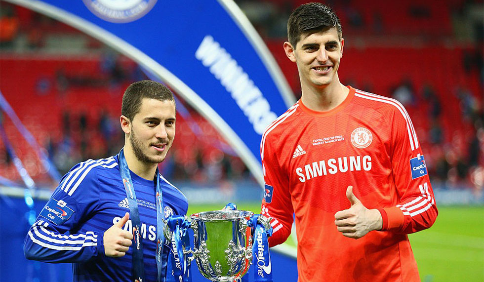 Eden Hazard and Thibaut Courtois of Chelsea pose with the trophy during the Capital One Cup Final match between Chelsea and Tottenham Hotspur at Wembley Stadium on March 1, 2015 in London, England. (Photo by Clive Mason/Getty Images)