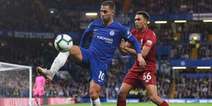 LONDON, ENGLAND - SEPTEMBER 29: Eden Hazard of Chelsea controls the ball as Trent Alexander-Arnold of Liverpool challenges during the Premier League match between Chelsea FC and Liverpool FC at Stamford Bridge on September 29, 2018 in London, United Kingdom. (Photo by Shaun Botterill/Getty Images)