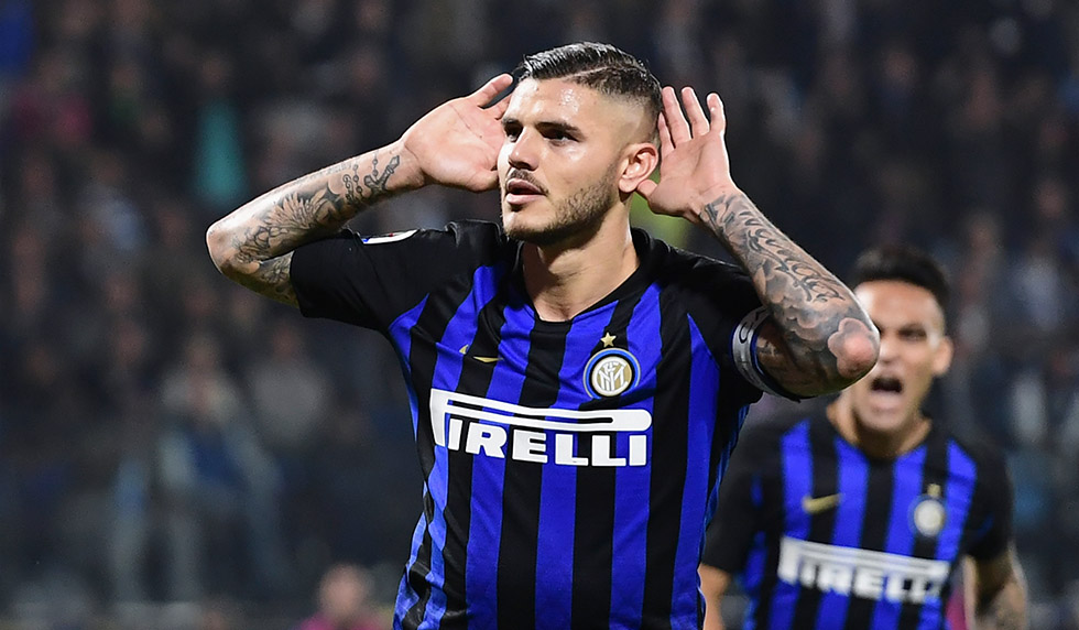 Inter Milan's Argentinian forward Mauro Icardi gestures after scoring the second goal during the Italian Serie A football match between Spal and Inter Milan in Ferrara on October 7, 2018. (Photo by Miguel MEDINA / AFP) (Photo credit should read MIGUEL MEDINA/AFP/Getty Images)