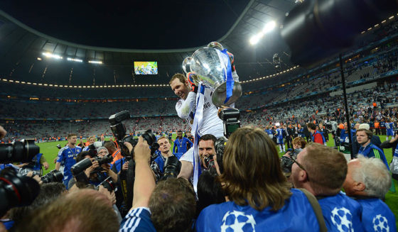 Chelsea's Czech goalkeeper Petr Cech holds the trophy after the UEFA Champions League final football match between FC Bayern Muenchen and Chelsea FC on May 19, 2012 at the Fussball Arena stadium in Munich. Chelsea won 4-3 in the penalty phase. AFP PHOTO / ADRIAN DENNIS (Photo credit should read ADRIAN DENNIS/AFP/GettyImages)