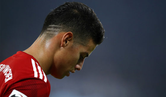 GELSENKIRCHEN, GERMANY - SEPTEMBER 22: James Rodriguez of Bayern Munich looks on during the Bundesliga match between FC Schalke 04 and FC Bayern Muenchen at Veltins-Arena on September 22, 2018 in Gelsenkirchen, Germany. (Photo by Maja Hitij/Bongarts/Getty Images)