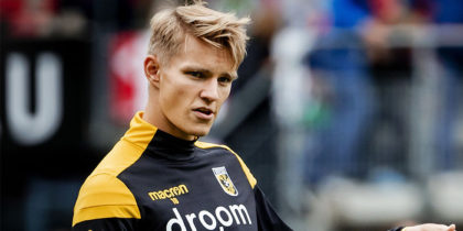 Vitesse Arnhem's Martin Odegaard warms up prior to the Dutch Eredivisie football match between AZ Alkmaar and Vitesse Arnhem in Alkmaar on August 26, 2018. (Photo by Robin van Lonkhuijsen / ANP / AFP) / Netherlands OUT (Photo credit should read ROBIN VAN LONKHUIJSEN/AFP/Getty Images)