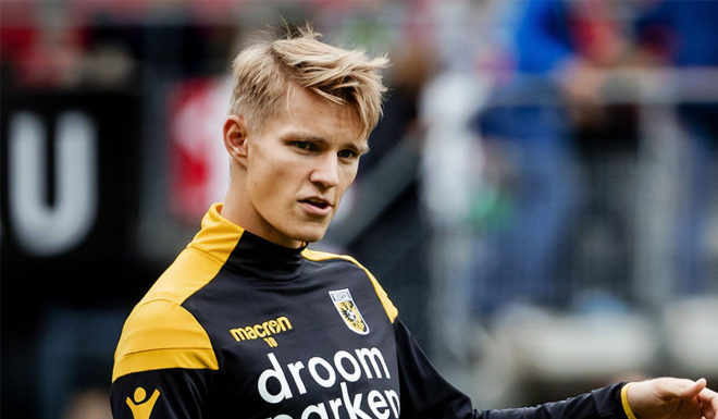 Vitesse Arnhem's Martin Odegaard warms up prior to the Dutch Eredivisie football match between AZ Alkmaar and Vitesse Arnhem in Alkmaar on August 26, 2018. (Photo by Robin van Lonkhuijsen / ANP / AFP) / Netherlands OUT (Photo credit should read ROBIN VAN LONKHUIJSEN/AFP/Getty Images)