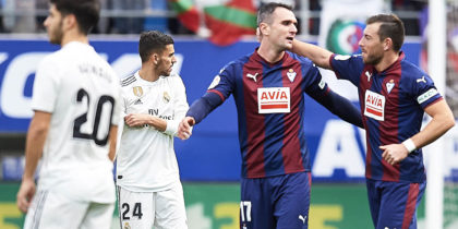 EIBAR, SPAIN - NOVEMBER 24: Sergi Enrich of SD Eibar celebrates with his teammates Kike Garcia of SD Eibar after scoring his team's second goal during the La Liga match between SD Eibar and Real Madrid CF at Ipurua Municipal Stadium on November 24, 2018 in Eibar, Spain. (Photo by Juan Manuel Serrano Arce/Getty Images)