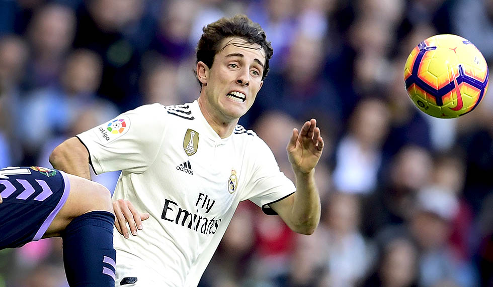 Real Madrid's Spanish defender Alvaro Odriozola eyes the ball during the Spanish league football match between Real Madrid CF and Real Valladolid FC at the Santiago Bernabeu stadium in Madrid on November 3, 2018. (Photo by JAVIER SORIANO / AFP) (Photo credit should read JAVIER SORIANO/AFP/Getty Images)