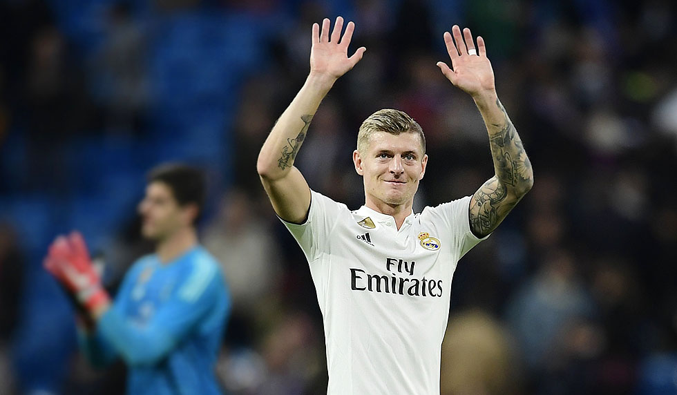 Real Madrid's German midfielder Toni Kroos celebrates at the end of the Spanish league football match between Real Madrid CF and Real Valladolid FC at the Santiago Bernabeu stadium in Madrid on November 3, 2018. (Photo by JAVIER SORIANO / AFP) (Photo credit should read JAVIER SORIANO/AFP/Getty Images)