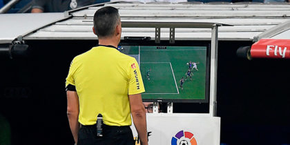 Spanish referee Santiago Jaime Latre (L) and Real Madrid's Spanish coach Julen Lopetegui check the VAR screen during the Spanish league football match between Real Madrid CF and Club Deportivo Leganes SAD at the Santiago Bernabeu stadium in Madrid on September 1, 2018. (Photo by GABRIEL BOUYS / AFP) (Photo credit should read GABRIEL BOUYS/AFP/Getty Images)