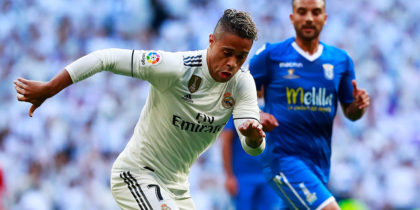 MADRID, SPAIN - DECEMBER 06: Mariano Diaz of Real Madrid runs with the ball during the Copa del Rey fourth round match between Real Madrid and Melilla at Estadio Bernabeu on December 6, 2018 in Madrid, Spain. (Photo by Gonzalo Arroyo Moreno/Getty Images)
